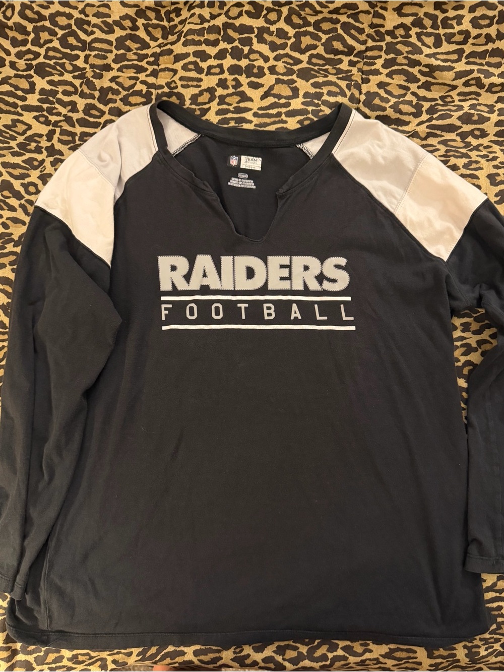 Team Apparel Raiders Black and Silver Long Sleeve Football Top